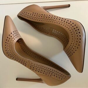 Nude, cut out detailed pump size 10